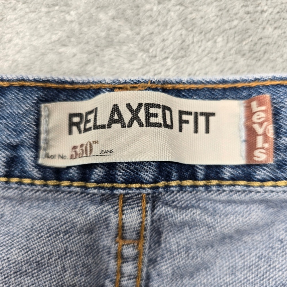 Levis 550 Relaxed Fit Jeans Mens 44x32 Medium Wash Blue Denim Tapered Leg 00550 - Picture 6 of 12